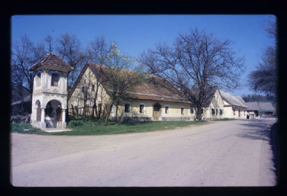 Biška vas - Kompleks domačij št.19, 18 in 20 in kapelica, fotografija