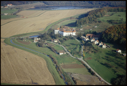 Hrastovec - Grad (pogled iz zraka), fotografija