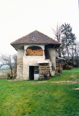 Belsko - Kašča Belsko 11, pogled na kaščo